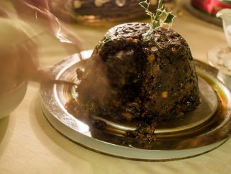 Christmas pudding © James Petts (FLICKR)
