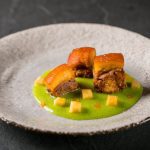 Bunker Kitchen - Cochinillo, piselli, kimchi di rape