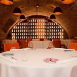 Interno del ristorante Castellana San Giovanni a Salluzzo