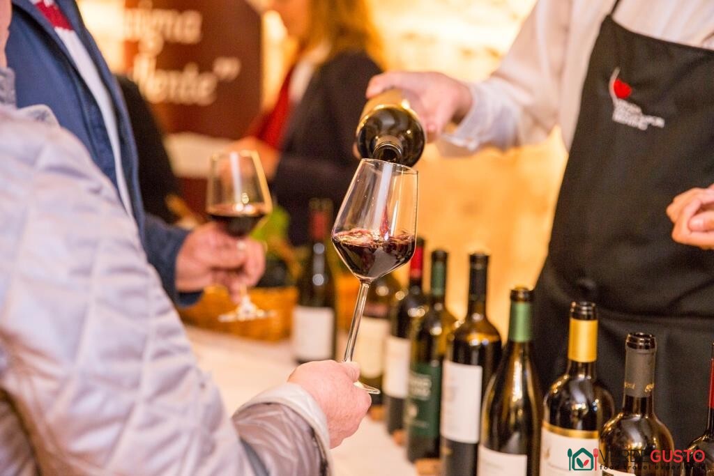 #trentinowinefest – Trentino Wine and Flavors Street Fotobibliothek | Foto von M. Tonidandel