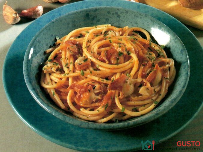 Bucatini con fasolari