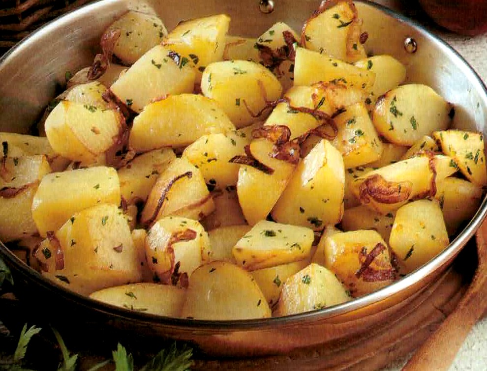 Patate a spicchi in padella