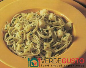 Salsa con toma piemontese e salsa verde