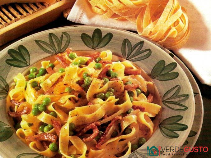 Tagliatelle alla papalina