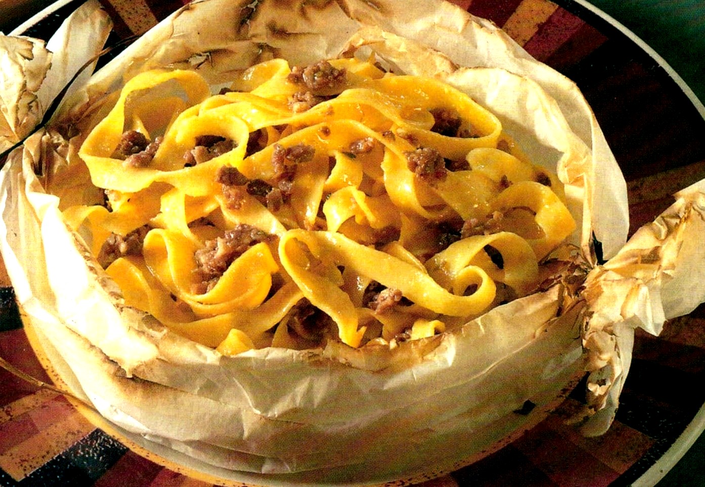 Tagliatelle con salsiccia al cartoccio
