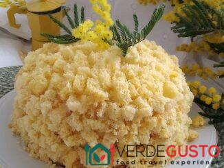 Torta mimosa con crema diplomatica