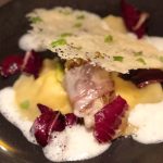Ravioli con insalata romana, pancetta e formaggio