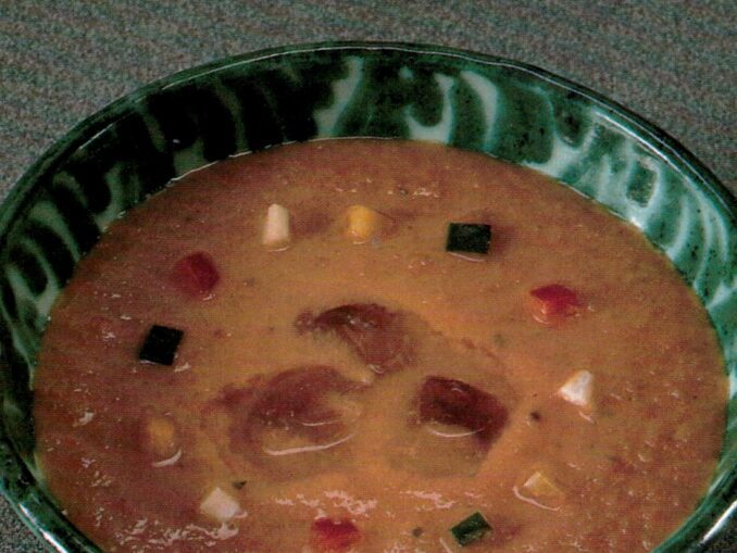 Zuppa di verdure crude