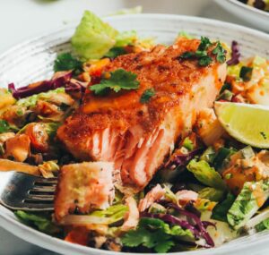Insalata estiva con salmone