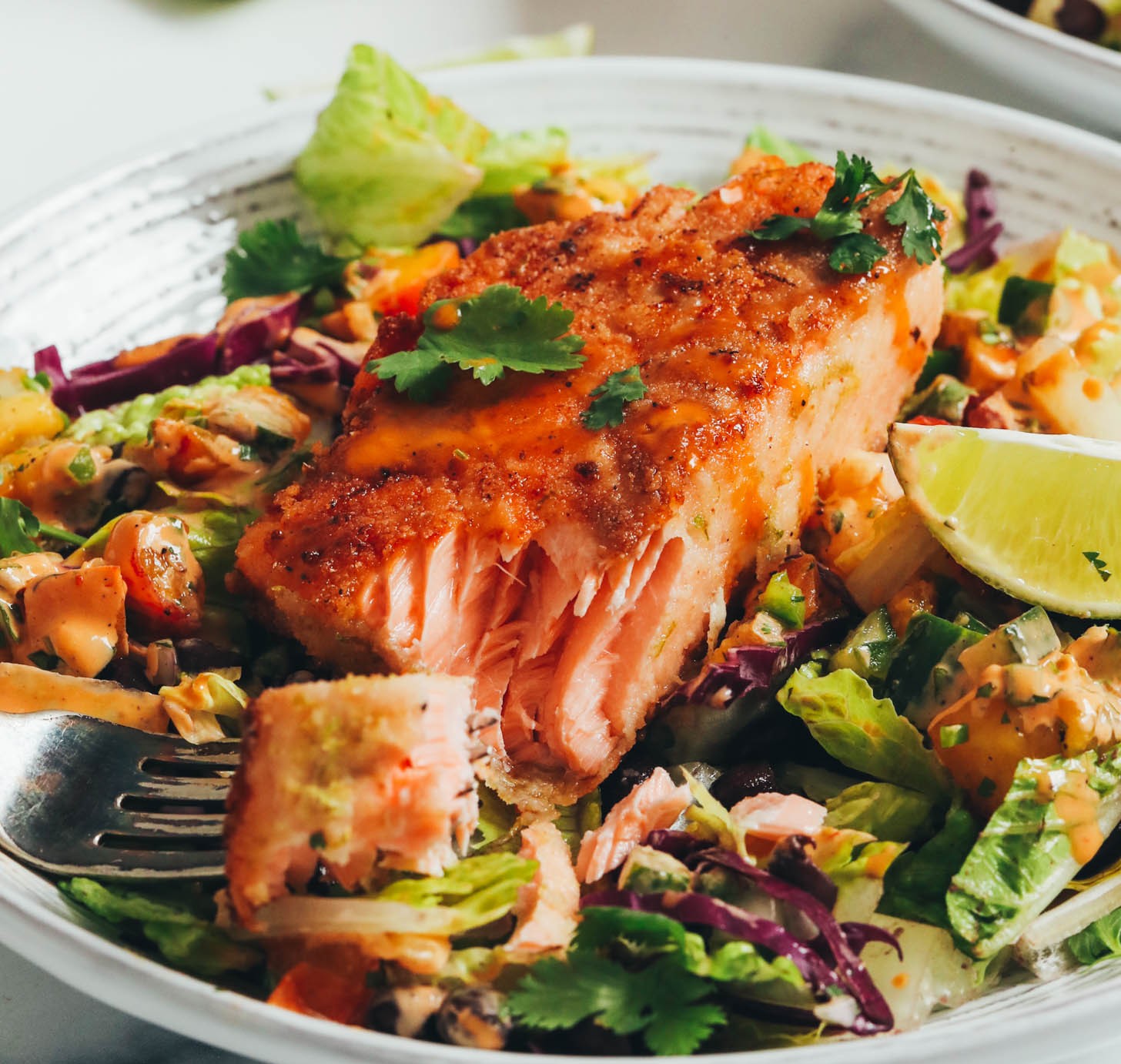Insalata estiva con salmone