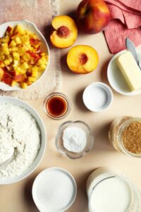 Ingredienti focaccine crema e pesche