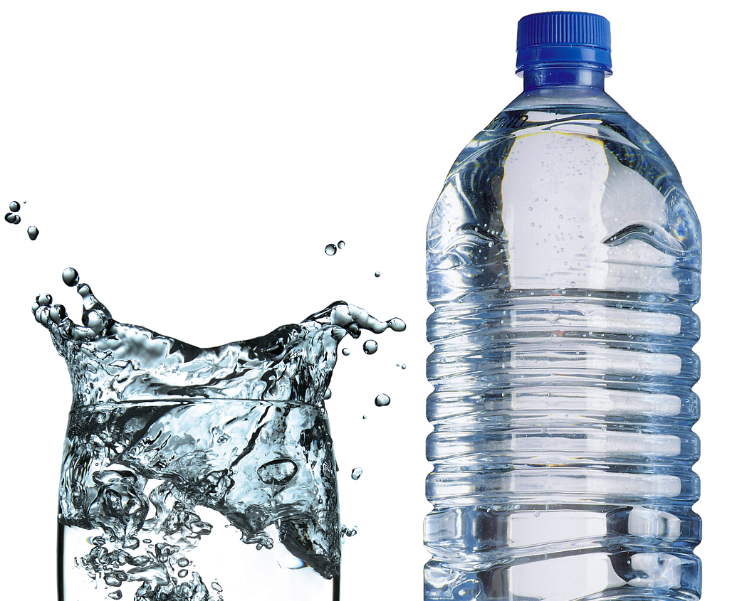 Spring or purified water - Photo by Alexander Lesnitsky/Pi