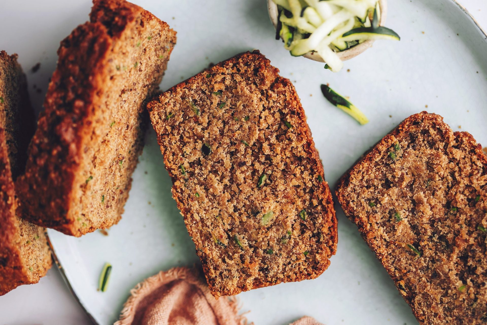 Pane con zucchine, vegano e senza glutine - Foto minimalistbaker.com