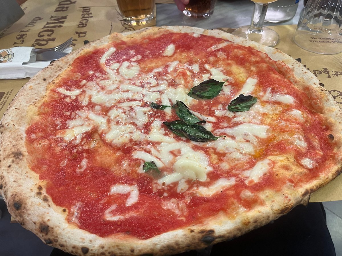 Pizza dell'Antica Pizzeria Da Michele - Foto Trip