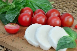 Mozzarella - Photo by Tania Aviles Pix